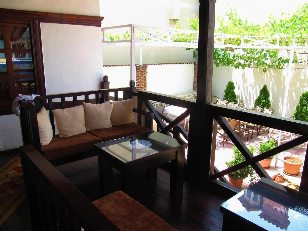 Guest House Bujtina Leon Korce Albania